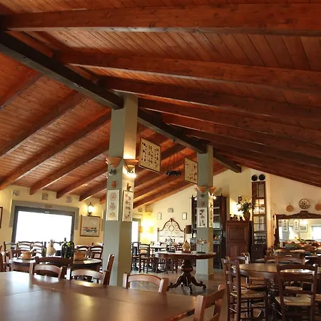 Tenuta Lochiri Vakantieboerderij *